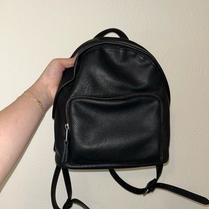 Universal Thread backpack